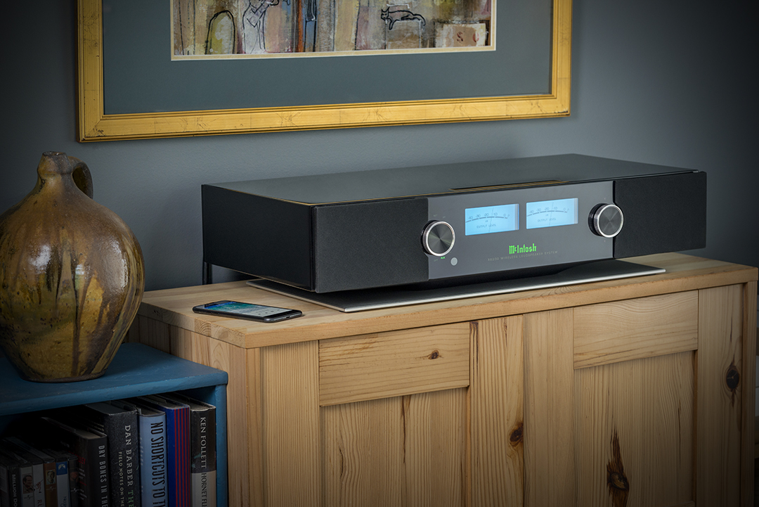 McIntosh RS200 Next generation home audio wireless speaker