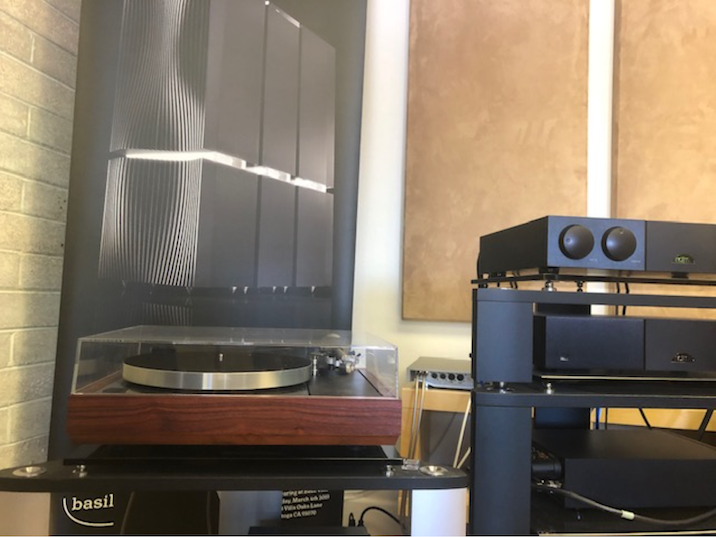 Linn LP12 turntable, Rosenut, Naim Audio